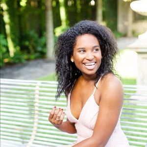 Meet your Posher, Lydia